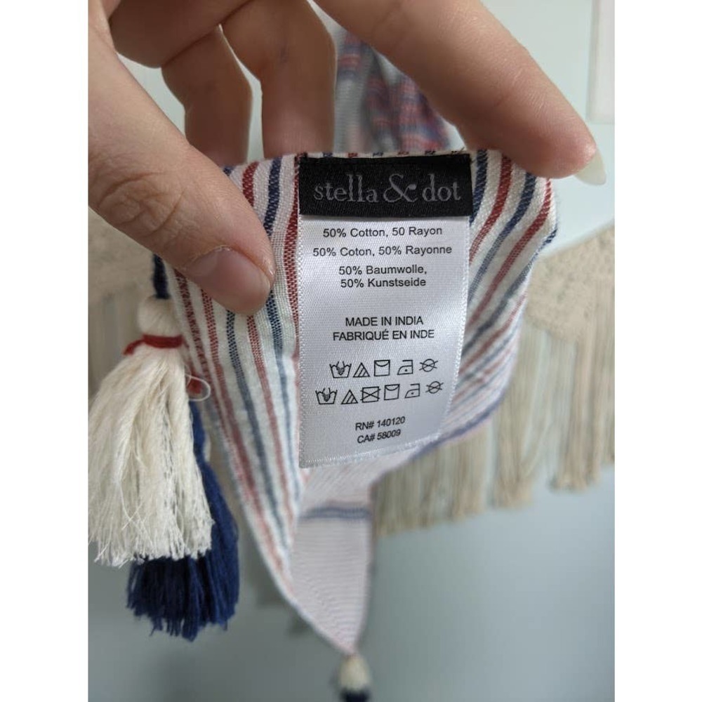 RETIRED Stella & Dot Scarf Wrap - Picture 6 of 6